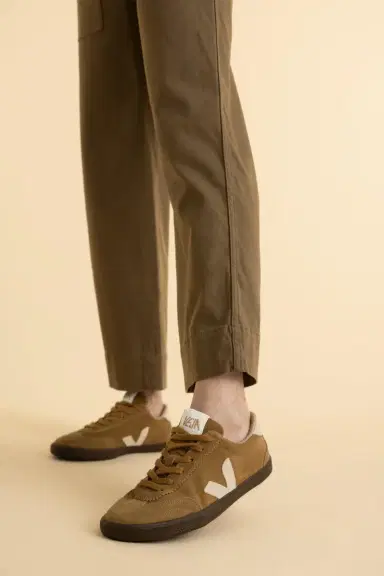 Veja Volley Sneaker - Natural Eagle | Thumbnail 4