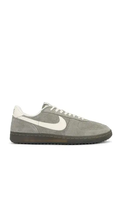 Nike Field General