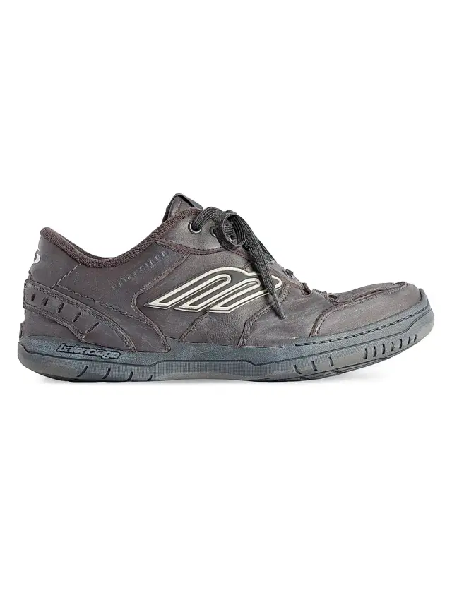 Balenciaga Men's Hamptons Worn-Out Sneakers - Grey