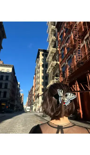 Solar Eclipse Hand-painted Swallowtail Butterfly Claw Hair Clip | Thumbnail 2