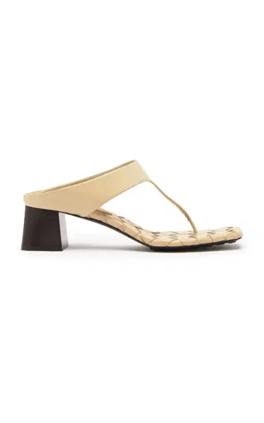 Bottega Veneta Leather Thong Sandals | Thumbnail 1
