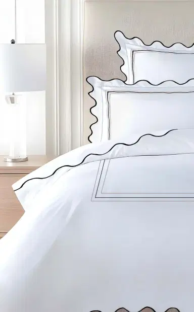 THE LINO 3 Lines and Waves Cotton Percal King Duvet - Green | Thumbnail 3