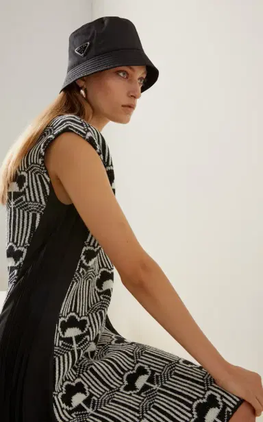 Prada Logo-Embellished Shell Bucket Hat | Thumbnail 2
