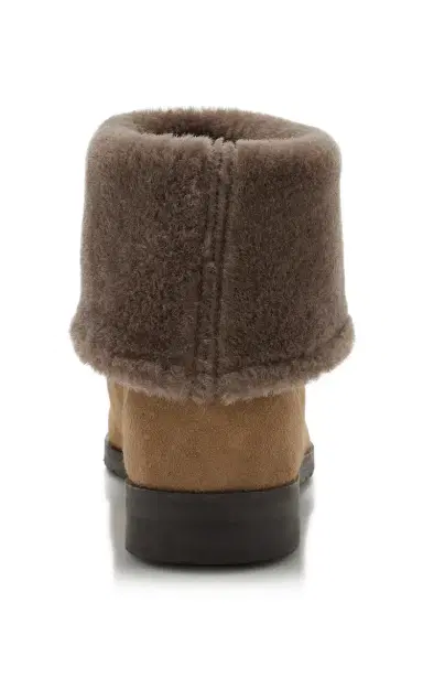 TOTEME Fold-Down Shearling Boots | Thumbnail 6 TOTEME Fold-Down Shearling Boots | Thumbnail 6