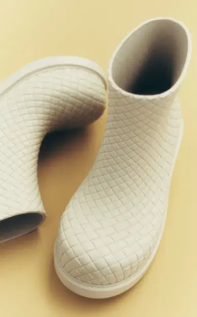 Bottega Veneta Fireman Rubber Ankle Boots | Thumbnail 2 Bottega Veneta Fireman Rubber Ankle Boots | Thumbnail 2