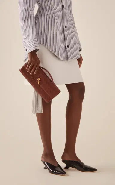 Bottega Veneta Andiamo Intrecciato Leather E/W Clutch | Thumbnail 3 Bottega Veneta Andiamo Intrecciato Leather E/W Clutch | Thumbnail 3