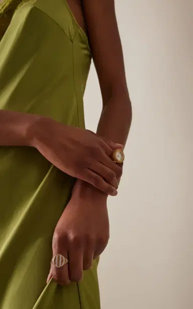 Yvonne Léon Oval Striped Signet Ring With Citrine And Diamonds | Thumbnail 3
