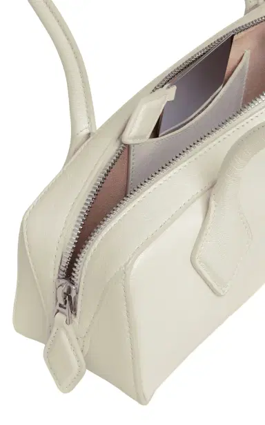 Alaïa Le Teckel Small Leather Bag | Thumbnail 4