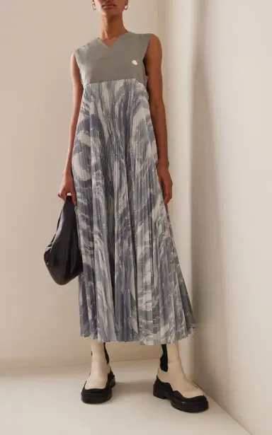 Moncler Genius 4 Moncler Hyke Plisse Maxi Dress | Thumbnail 2 Moncler Genius 4 Moncler Hyke Plisse Maxi Dress | Thumbnail 2