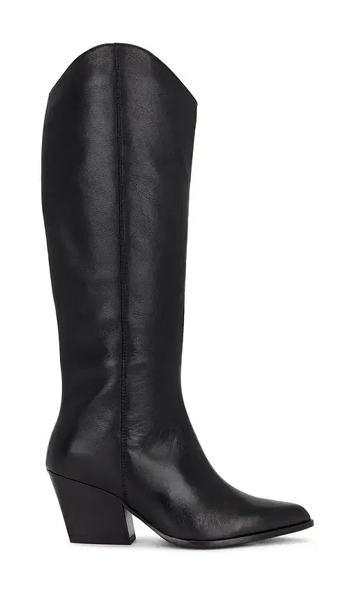 Seychelles Begging You Boot