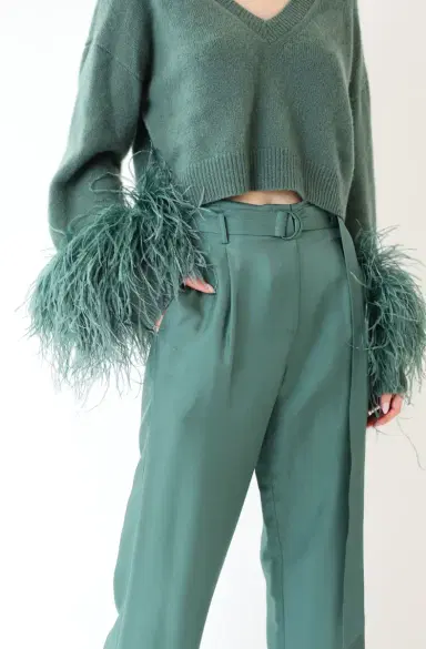 LAPOINTE Cashmere Cropped V Neck Sweater With Feathers | Thumbnail 3 LAPOINTE Cashmere Cropped V Neck Sweater With Feathers | Thumbnail 3