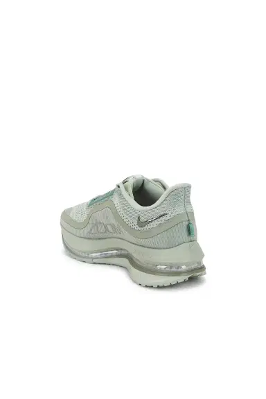 Nike Pegasus Premium Sneaker | Thumbnail 5