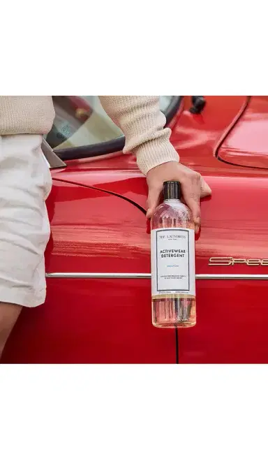 THE LAUNDRESS Activewear Detergent | Thumbnail 2