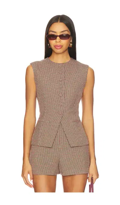 ASTR The Label Gisselle Vest | Thumbnail 1 ASTR The Label Gisselle Vest | Thumbnail 1