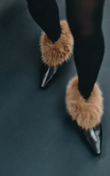 SALONDEJU Shearling-Lined Leather Ankle Boots | Thumbnail 16