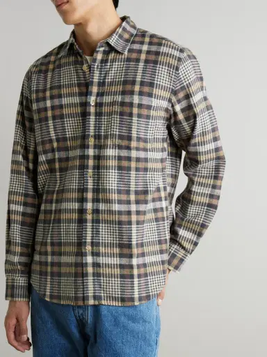Portuguese Flannel Manta Checked Organic Cotton Shirt - Men | Thumbnail 3