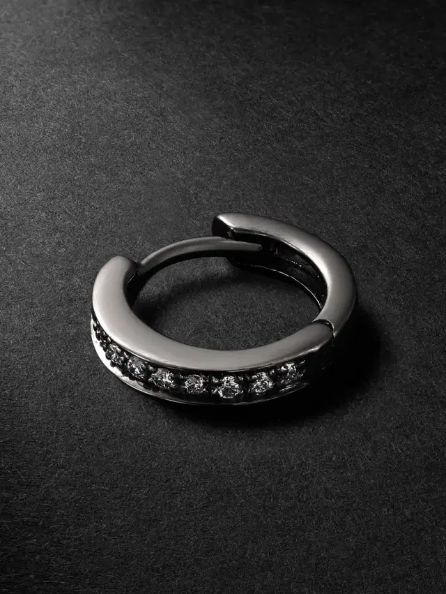 KOLOURS JEWELRY Fortis Small 18-Karat Blackened Gold Diamond Single Hoop Earring - Men
