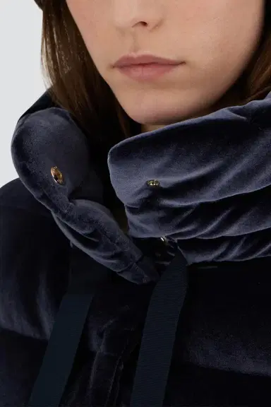 HERNO Velvet Quilted Short Jacket | Thumbnail 4 HERNO Velvet Quilted Short Jacket | Thumbnail 4