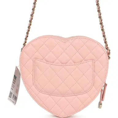 Chanel Chanel CC In Love Large Heart Bag with Chain Light Pink Lambskin Light Gold Hardware | Thumbnail 5 Chanel Chanel CC In Love Large Heart Bag with Chain Light Pink Lambskin Light Gold Hardware | Thumbnail 5