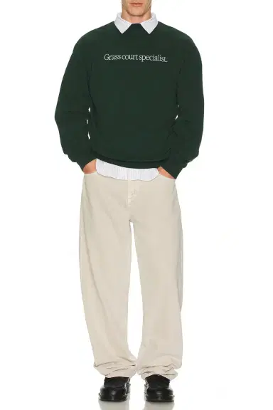 Oyster Specialist Crewneck | Thumbnail 4