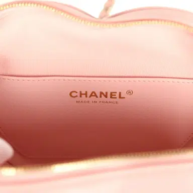 Chanel Chanel CC In Love Large Heart Bag with Chain Light Pink Lambskin Light Gold Hardware | Thumbnail 9 Chanel Chanel CC In Love Large Heart Bag with Chain Light Pink Lambskin Light Gold Hardware | Thumbnail 9