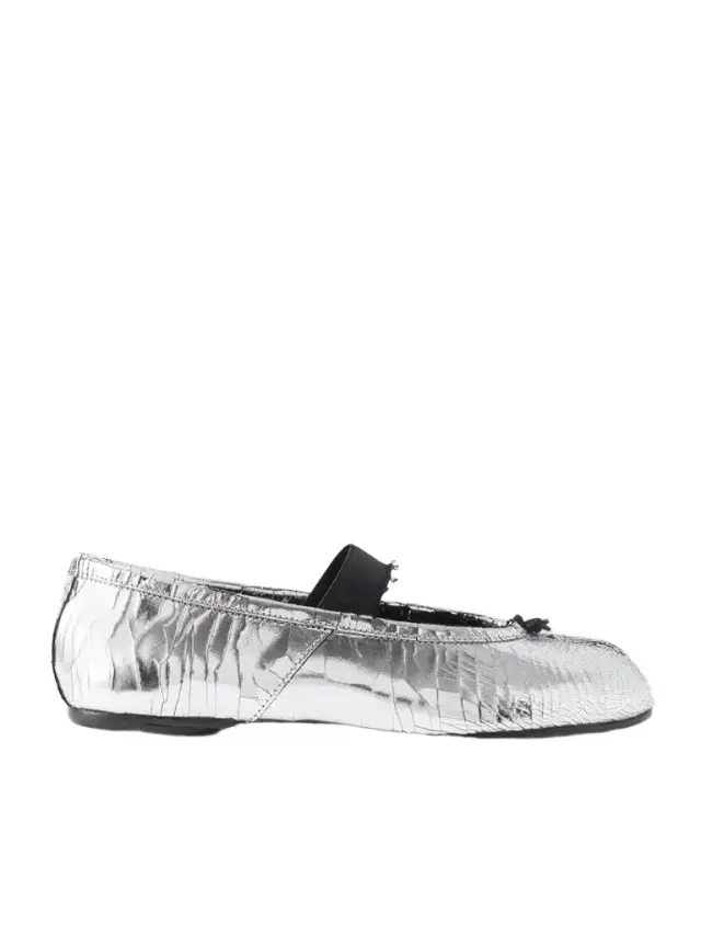 Tabi Split-toe Metallic Cracked-leather Ballet Flats