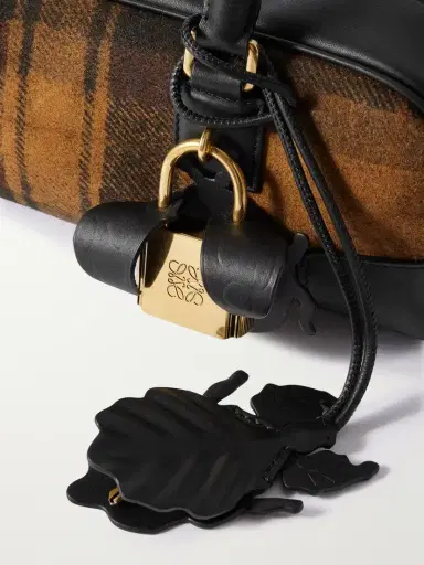 Loewe Amazona 23 Leather-trimmed Checked Suede Shoulder Bag | Thumbnail 4