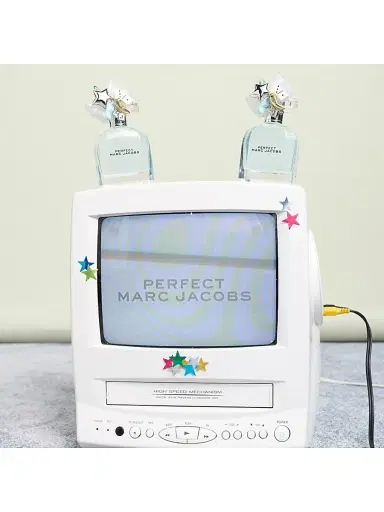 Marc Jacobs Women's Perfect Eau de Toilette 3.4 oz | Thumbnail 8