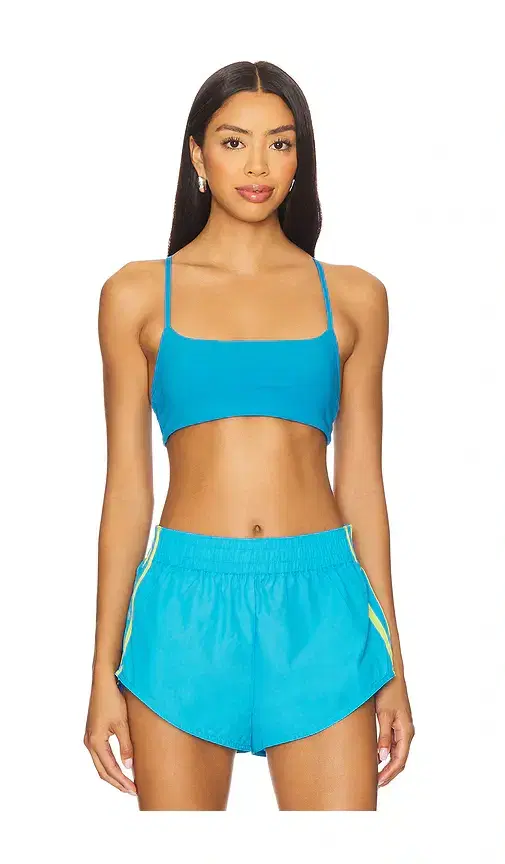 FORM Criss Cross Sports Bra