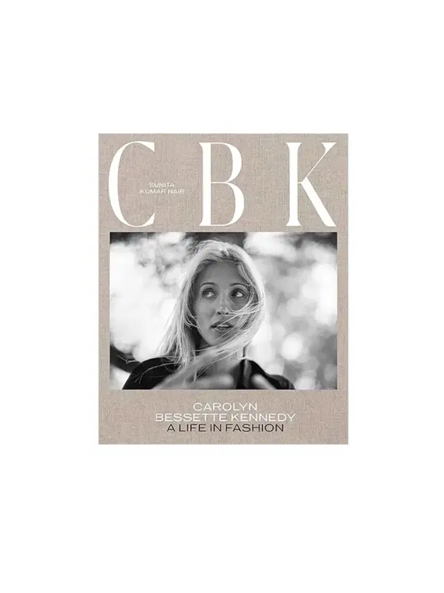 Ingram Books Carolyn Bessette Kennedy: A Life in Fashion