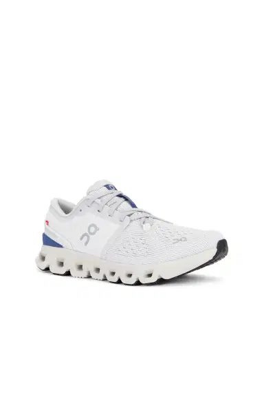 ON Cloud X 4 Sneaker | Thumbnail 2