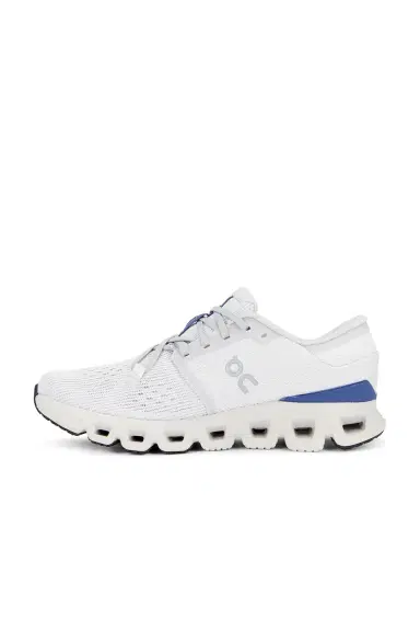ON Cloud X 4 Sneaker | Thumbnail 5