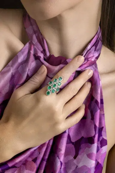STEFERE Emerald Diamond Ring | Thumbnail 2