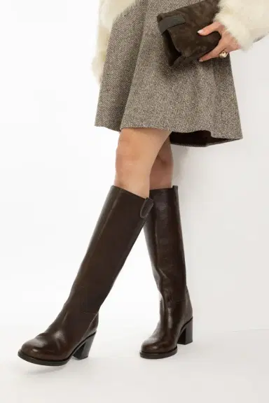 Brunello Cucinelli Shiny Detail City Boot | Thumbnail 3 Brunello Cucinelli Shiny Detail City Boot | Thumbnail 3