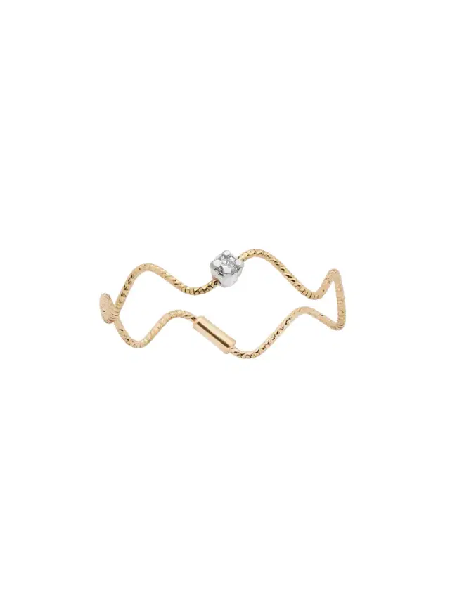 Ritique Wave Ring with Diamond