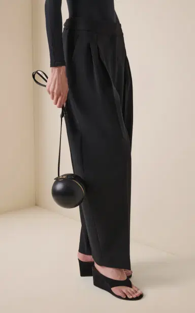Alaïa Sphere Leather Shoulder Bag | Thumbnail 4