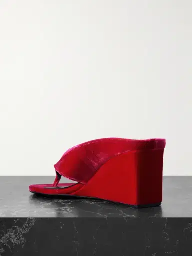 Alaïa Tong 75 Velvet Wedge Sandals | Thumbnail 3
