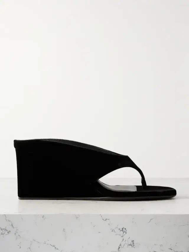 Tong 75 Velvet Wedge Sandals