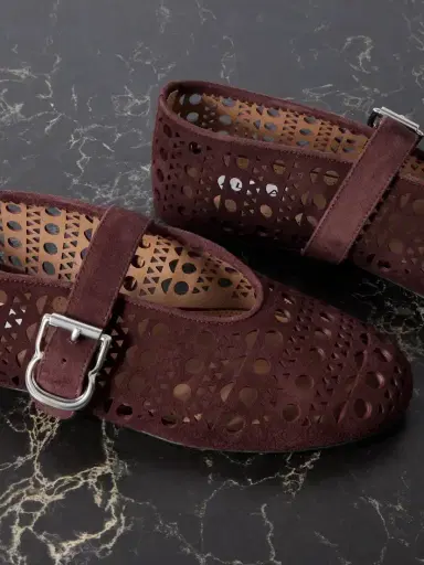 Alaïa Laser-cut Suede Ballet Flats | Thumbnail 4