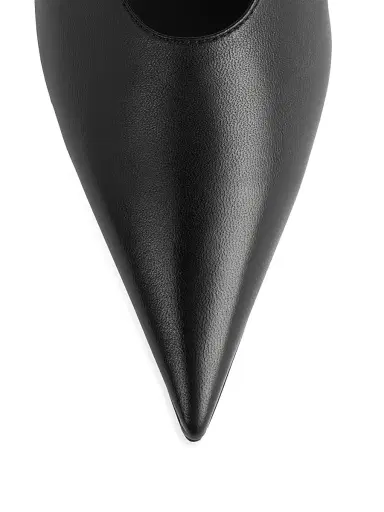 TOTEME Women's Sharp 35MM Nappa Leather Pumps - Black | Thumbnail 5
