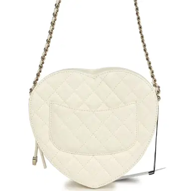 Chanel Chanel CC In Love Large Heart Bag with Chain White Lambskin Light Gold Hardware | Thumbnail 4 Chanel Chanel CC In Love Large Heart Bag with Chain White Lambskin Light Gold Hardware | Thumbnail 4