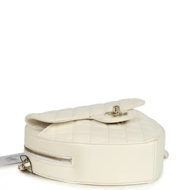 Chanel Chanel CC In Love Large Heart Bag with Chain White Lambskin Light Gold Hardware | Thumbnail 8 Chanel Chanel CC In Love Large Heart Bag with Chain White Lambskin Light Gold Hardware | Thumbnail 8