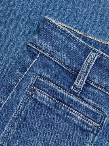 PAIGE Women's Marlow Skimmer Welt Pocket Flared Jeans | Thumbnail 7