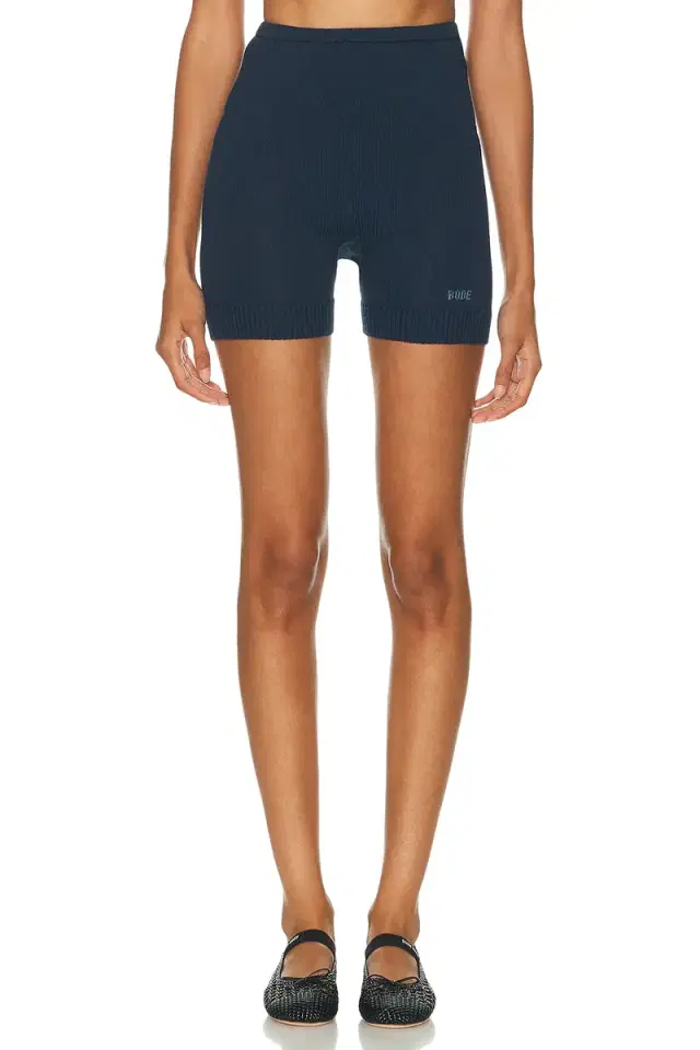 Meringue Short
