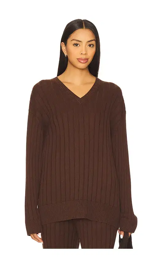x REVOLVE Irvina Ribbed V Neck