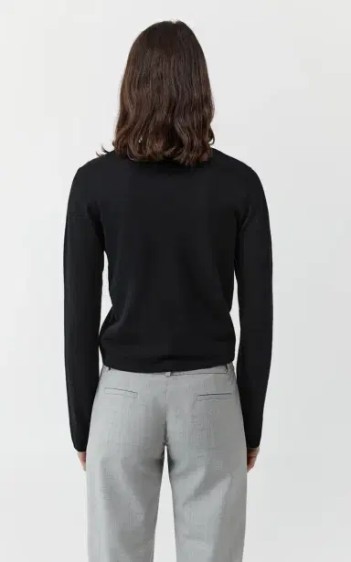St. Agni V-Neck Merino-Wool Sweater | Thumbnail 11
