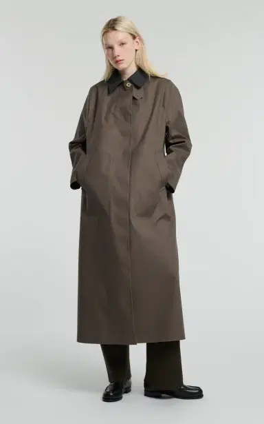 Barrie x Mackintosh Cashmere-Lined Long Coat | Thumbnail 4