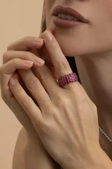 ANDREOLI Pink Sapphire Stretch Ring | Thumbnail 4