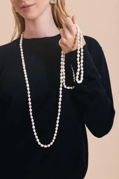 BAGGINS White Pearl Freshwater Baroque Necklace - 72in | Thumbnail 5 BAGGINS White Pearl Freshwater Baroque Necklace - 72in | Thumbnail 5