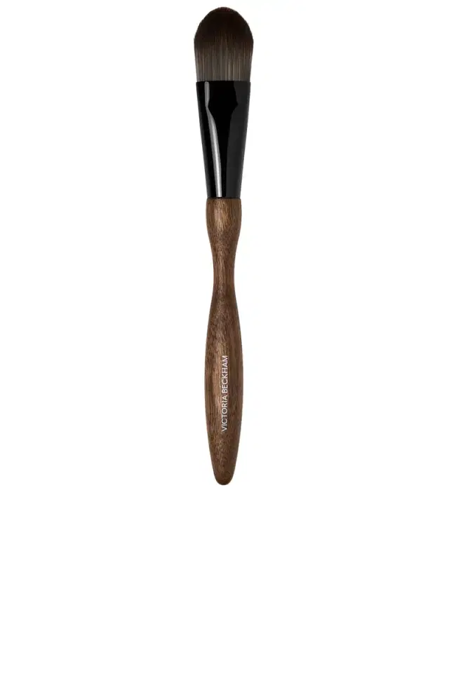 Victoria Beckham Beauty Flat Complexion Brush